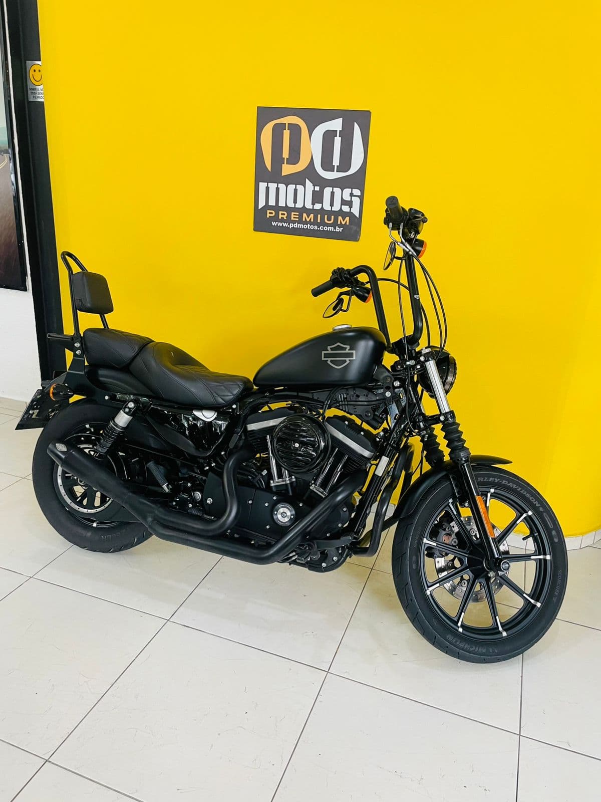 Iron 883